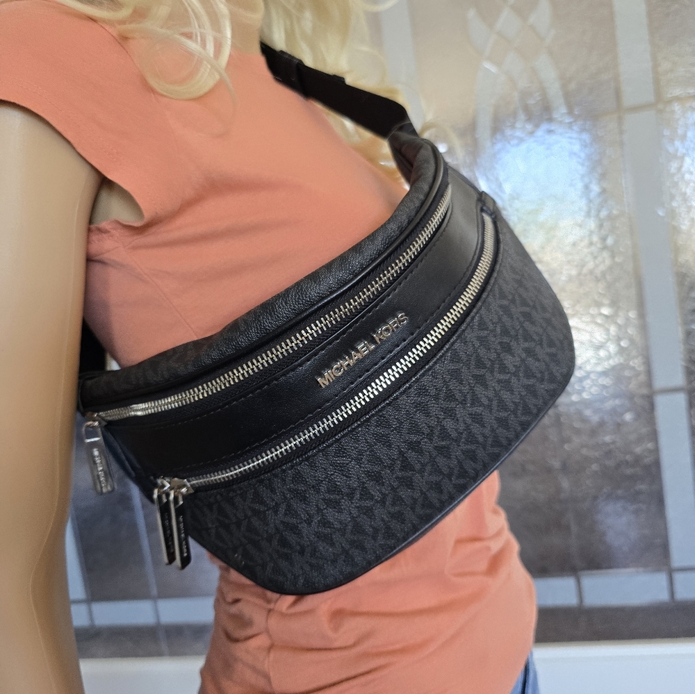 Michael Kors Belt Bag